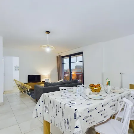 Apartment Vue Sur Et Plage, Pour 4